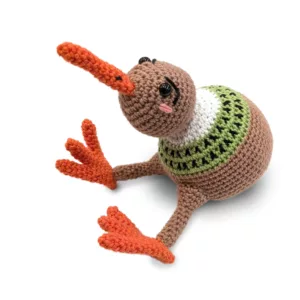 Kit crochet amigurumi Rémi le kiwi, peluche fruit oiseau à fabriquer soi-même, Kakapo Store Marseille.
